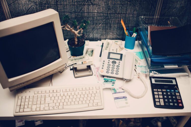 The Evolution of Digital Transformation History: From Pre-Internet to ...